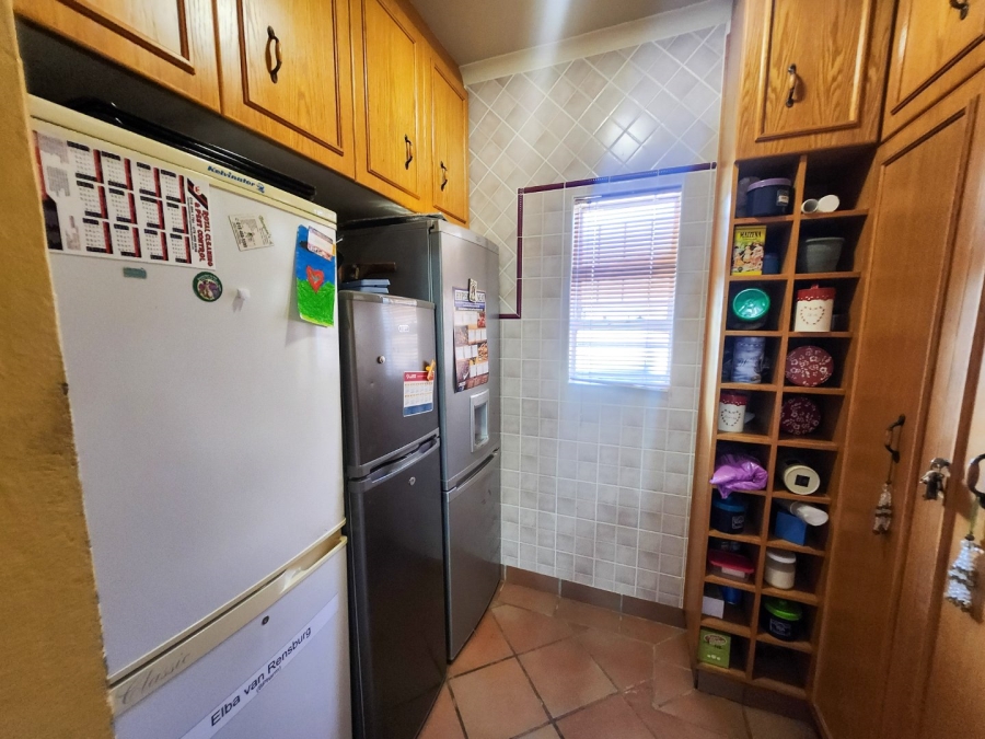 4 Bedroom Property for Sale in Flamwood North West